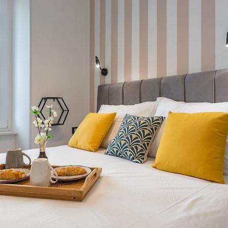Apartments & Rooms Six 里耶卡 外观 照片