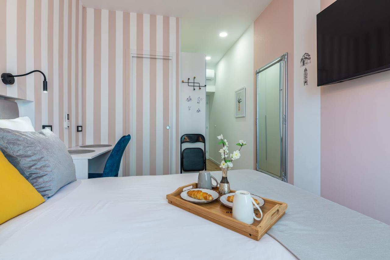 Apartments & Rooms Six 里耶卡 外观 照片