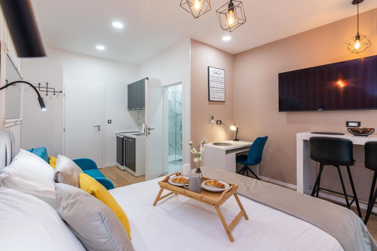 Apartments & Rooms Six 里耶卡 外观 照片